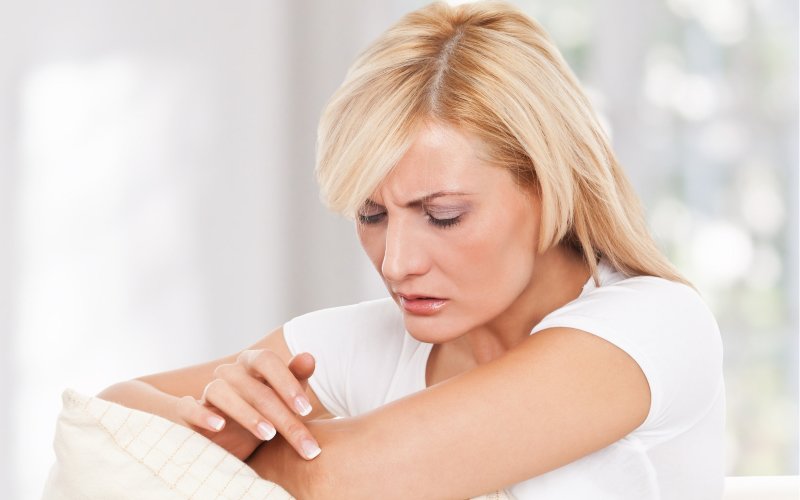 Urea je součástí krémů pro péči o suchou a atopickou pokožku, zdroj: Shutterstock