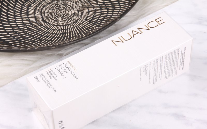 Výživný Glamour Body Cream značky Nuance obsahuje výtažky z černého rybízu a koňského kaštanu.