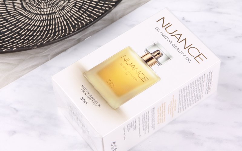 Špičkový olej Nuance Glamour Beauty Oil má blahodárné účinky na pleť.