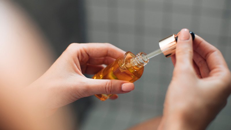 Pleť si zaslouží kvalitní anti-aging péči. Zdroj: Canva